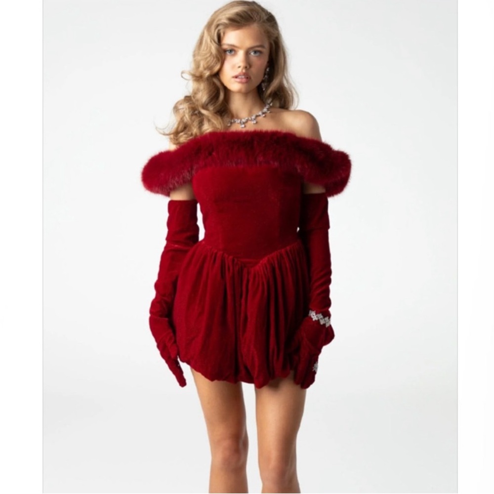 Nana Jacqueline Burgundy Strapless Dress with Fur Accent VALENTINE’S DAY 💌